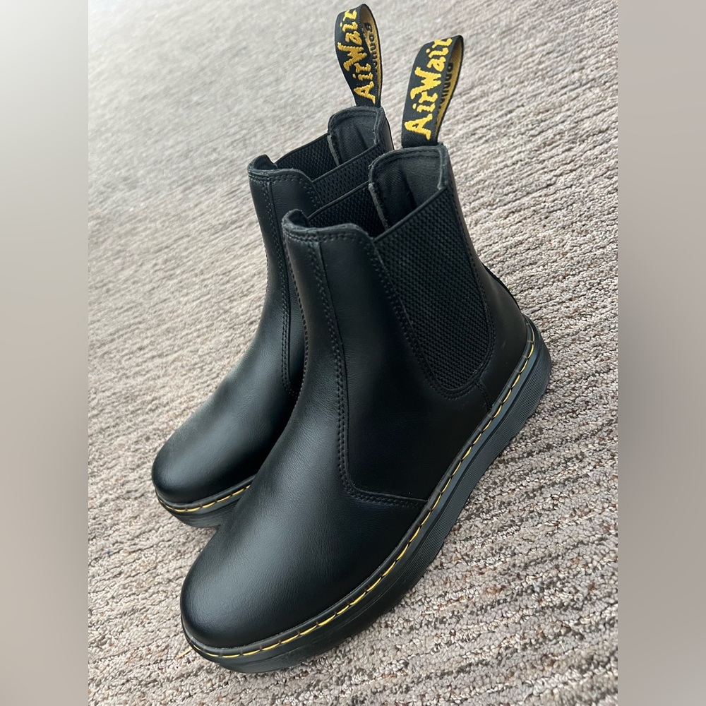 Dr Martins Dorrian Black Boots